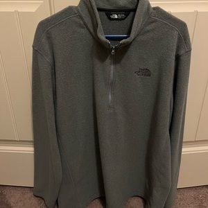 Mens fleece North Face pullover
